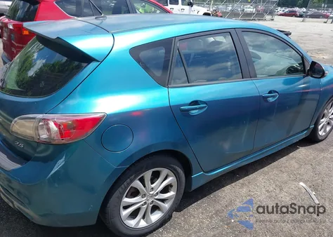 2010 Mazda Mazda3 S Sport z USA, uszkodzony, nr VIN JM1BL1H58A1210282